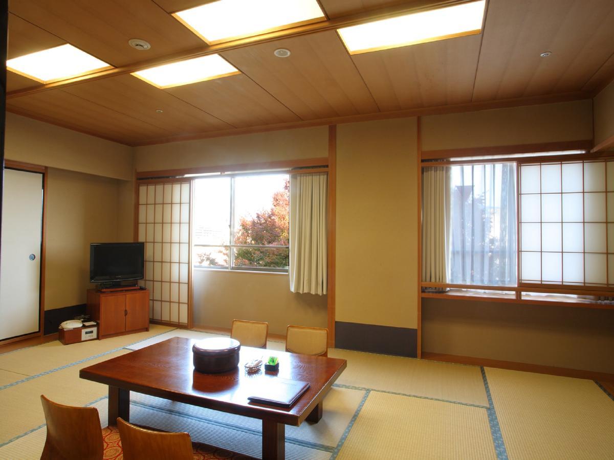 Rubino Horikawa Kyōto